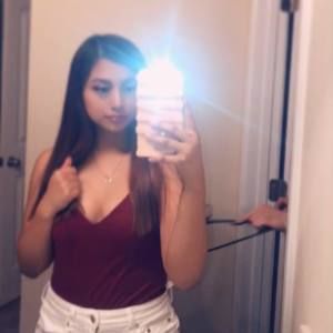 Meet your Posher, Stephanie